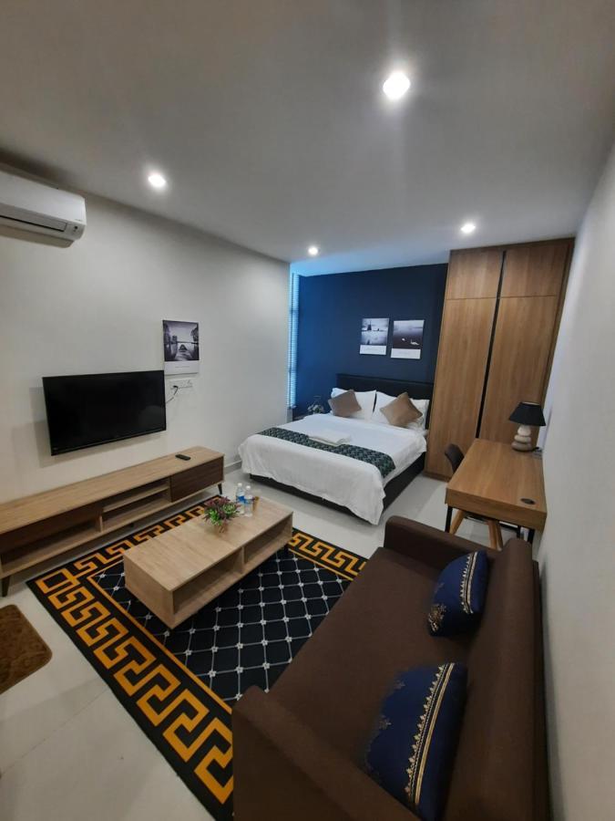 Ferienwohnung Arena Soho At Kozi Square Kuching Exterior foto